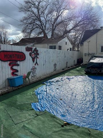 4665 Westpoint Street, Dearborn Heights, MI 48125