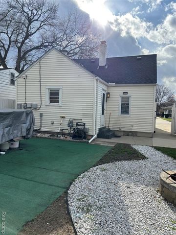 4665 Westpoint Street, Dearborn Heights, MI 48125