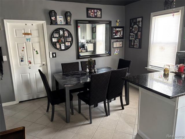 4665 Westpoint Street, Dearborn Heights, MI 48125