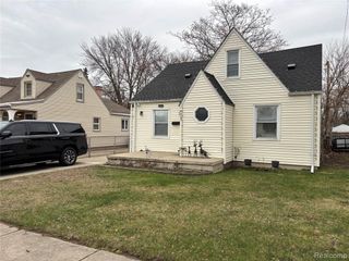 4665 Westpoint Street, Dearborn Heights, MI 48125