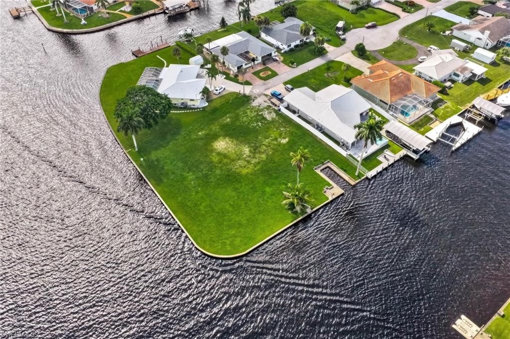 2193 Havana AVE, FORT MYERS, FL 33905 — photo 2