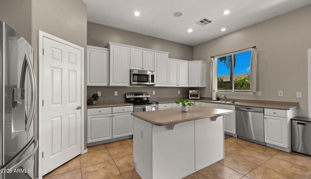 2843 E Lexington Court, Gilbert, AZ 85234