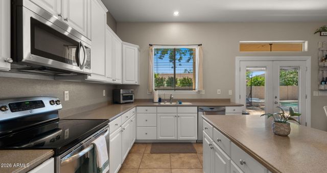 2843 E Lexington Court, Gilbert, AZ 85234