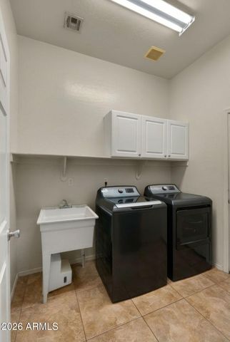 2843 E Lexington Court, Gilbert, AZ 85234