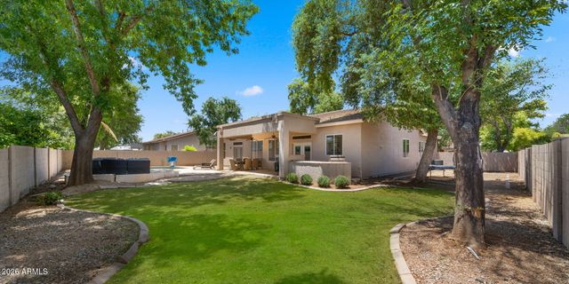 2843 E Lexington Court, Gilbert, AZ 85234