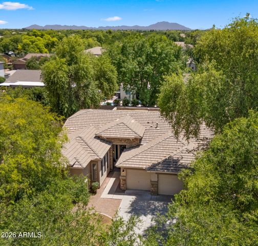 2843 E Lexington Court, Gilbert, AZ 85234