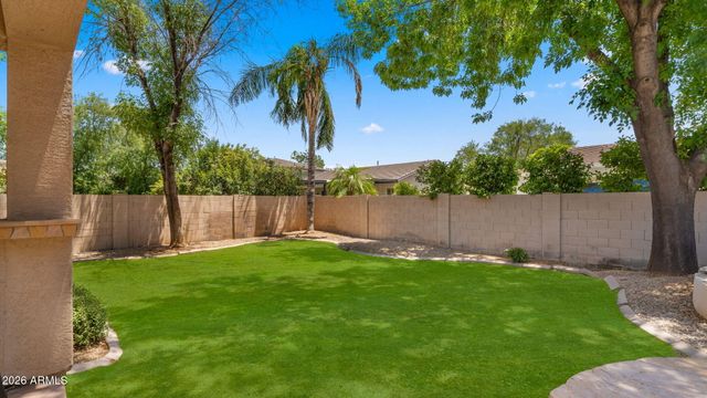 2843 E Lexington Court, Gilbert, AZ 85234