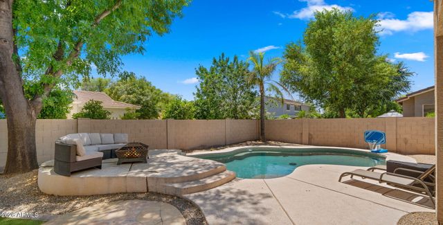 2843 E Lexington Court, Gilbert, AZ 85234