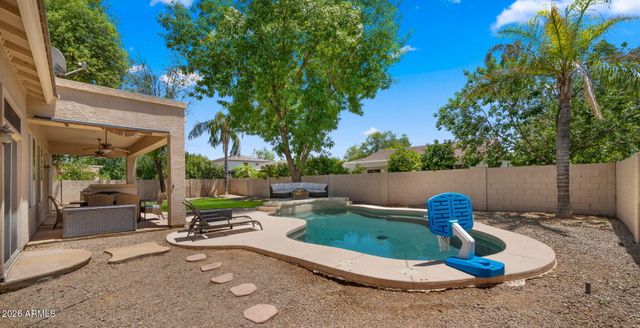 2843 E Lexington Court, Gilbert, AZ 85234