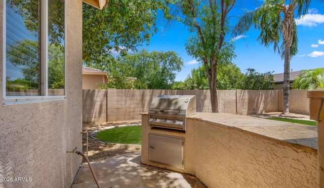 2843 E Lexington Court, Gilbert, AZ 85234