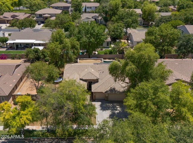 2843 E Lexington Court, Gilbert, AZ 85234