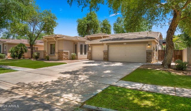 2843 E Lexington Court, Gilbert, AZ 85234