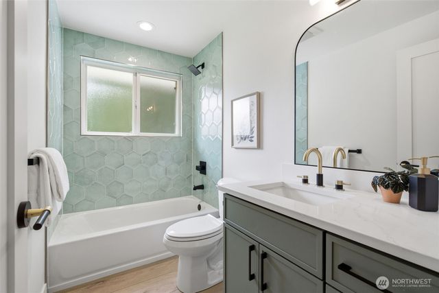 2330 171st Place SE, Bothell, WA 98012