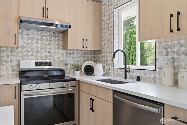 2330 171st Place SE, Bothell, WA 98012