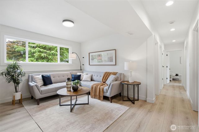 2330 171st Place SE, Bothell, WA 98012