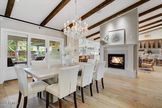 150 E WAGON WHEEL Drive, Phoenix, AZ 85020