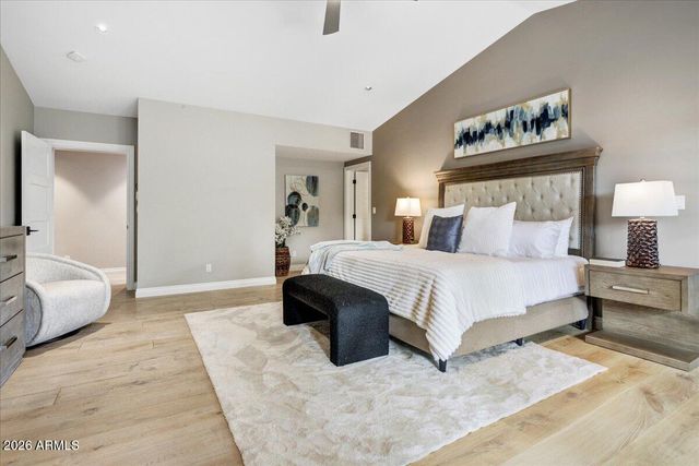 150 E WAGON WHEEL Drive, Phoenix, AZ 85020