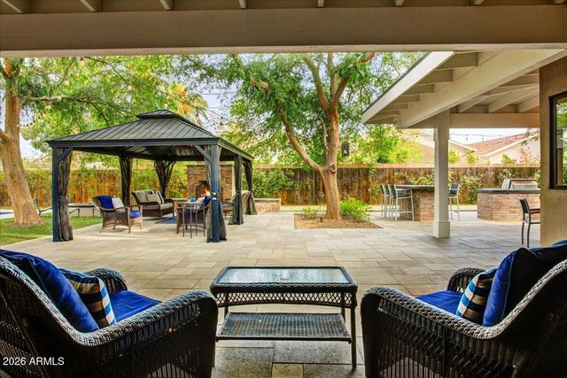 150 E WAGON WHEEL Drive, Phoenix, AZ 85020