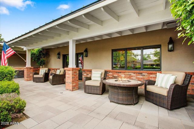 150 E WAGON WHEEL Drive, Phoenix, AZ 85020