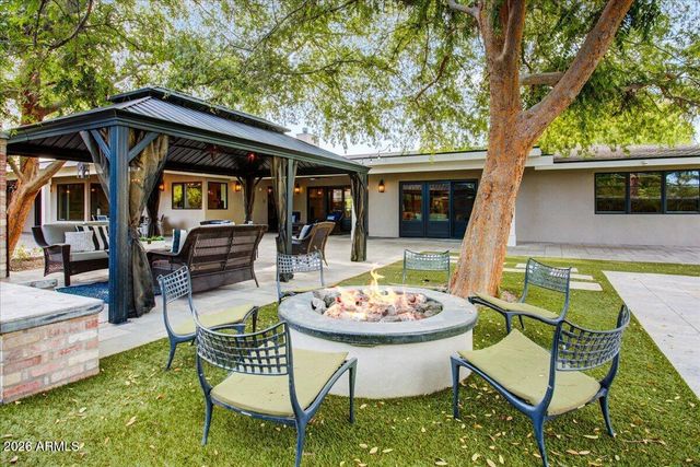 150 E WAGON WHEEL Drive, Phoenix, AZ 85020