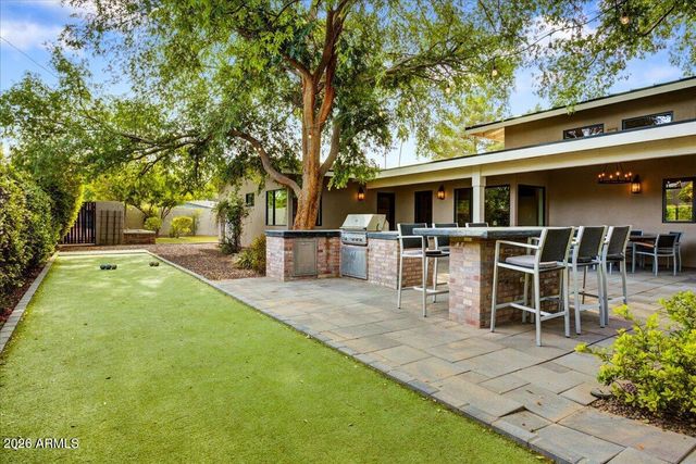 150 E WAGON WHEEL Drive, Phoenix, AZ 85020