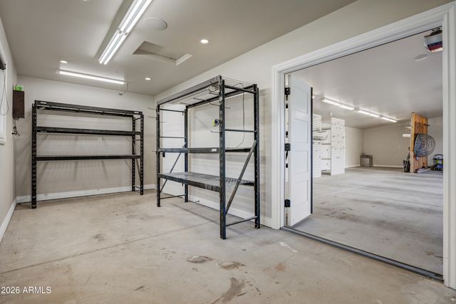 150 E WAGON WHEEL Drive, Phoenix, AZ 85020