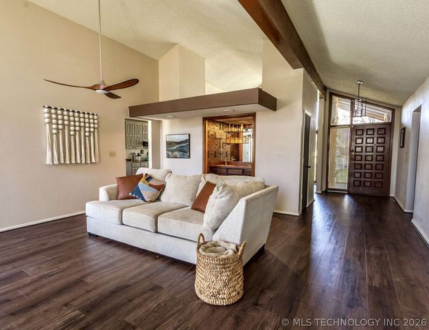 3720 E 82nd Court, Tulsa, OK 74137