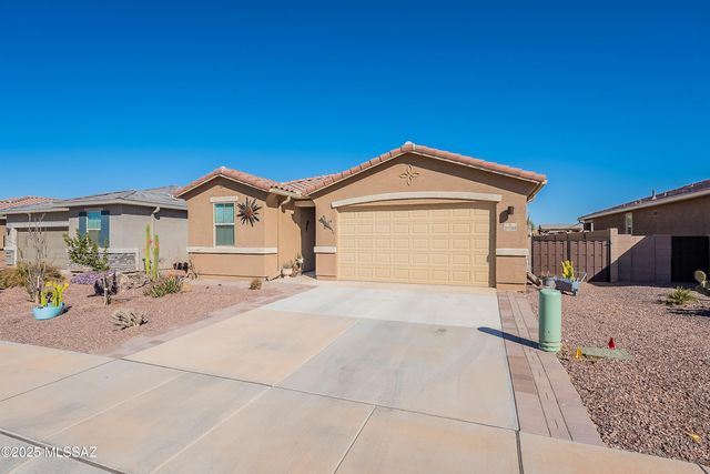 21388 E Charmaine Road, Red Rock, AZ 85145