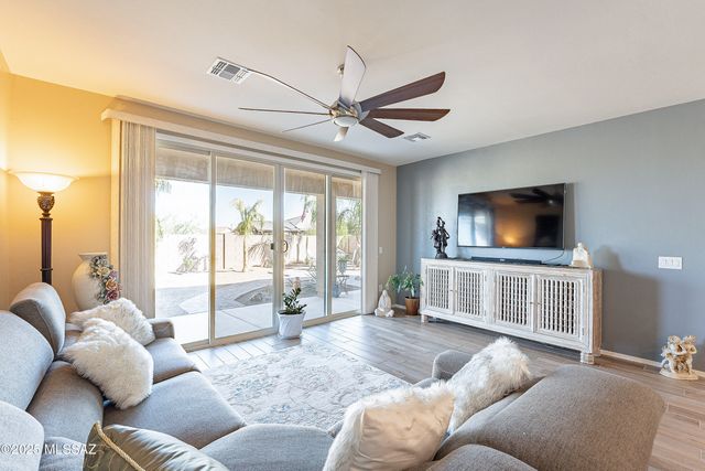 21388 E Charmaine Road, Red Rock, AZ 85145