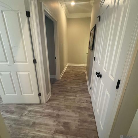 4218 Bluebonnet Rd, Baton Rouge, LA 70809