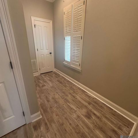 4218 Bluebonnet Rd, Baton Rouge, LA 70809