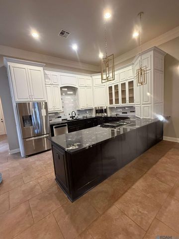 4218 Bluebonnet Rd, Baton Rouge, LA 70809