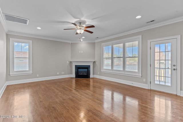 221 Friendly Lane, Wilmington, NC 28409