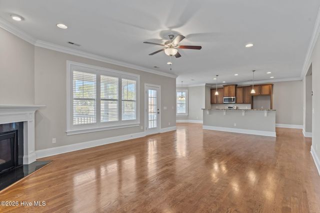 221 Friendly Lane, Wilmington, NC 28409