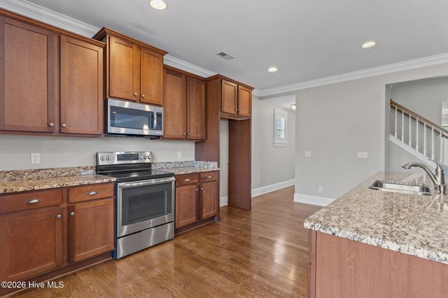 221 Friendly Lane, Wilmington, NC 28409