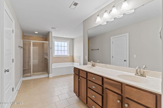 221 Friendly Lane, Wilmington, NC 28409