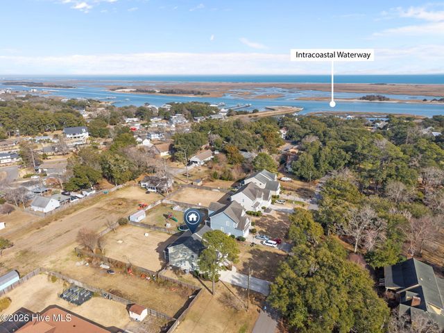 221 Friendly Lane, Wilmington, NC 28409