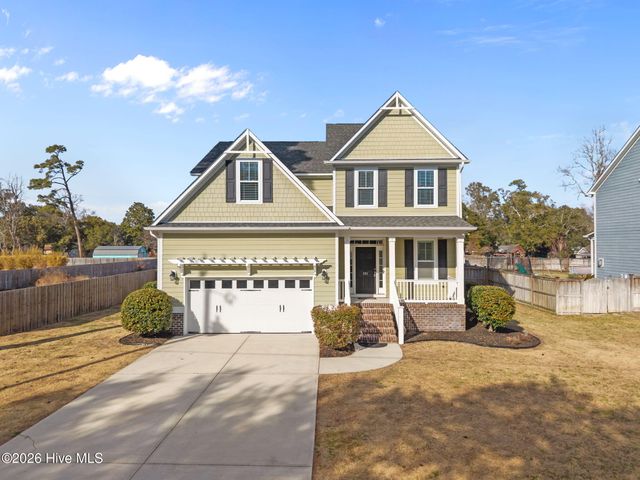 221 Friendly Lane, Wilmington, NC 28409