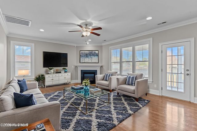 221 Friendly Lane, Wilmington, NC 28409