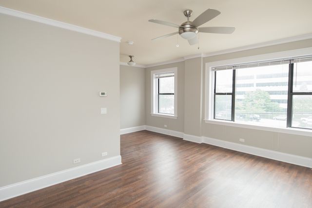 817 W Lakeside Place 510, Chicago, IL 60640