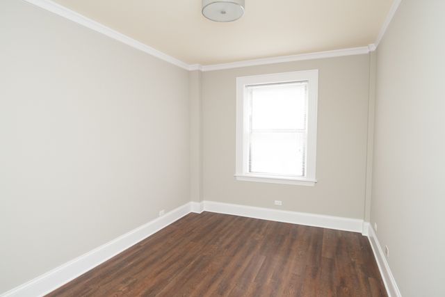 817 W Lakeside Place 510, Chicago, IL 60640
