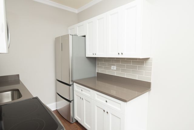 817 W Lakeside Place 510, Chicago, IL 60640