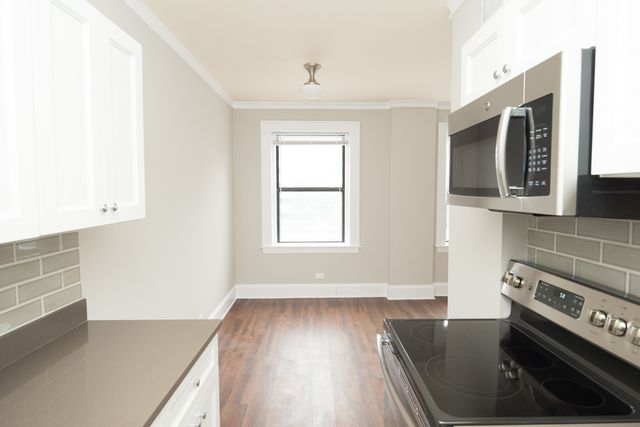 817 W Lakeside Place 510, Chicago, IL 60640