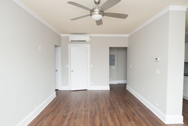 817 W Lakeside Place 510, Chicago, IL 60640