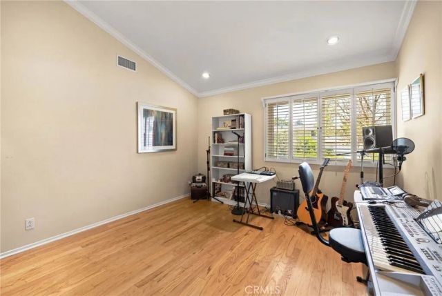 5835 Fairhaven, Woodland Hills, CA 91367