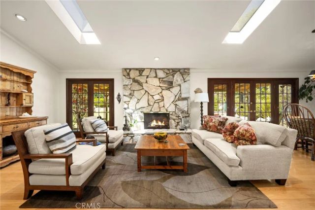 5835 Fairhaven, Woodland Hills, CA 91367