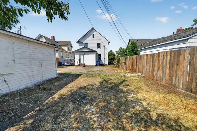 907 W Maxwell Ave, Spokane, WA 99201