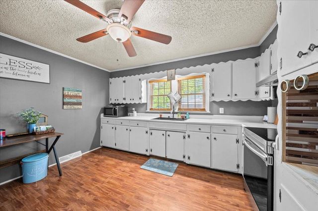 28 Woodward Street, Woodruff, SC 29388