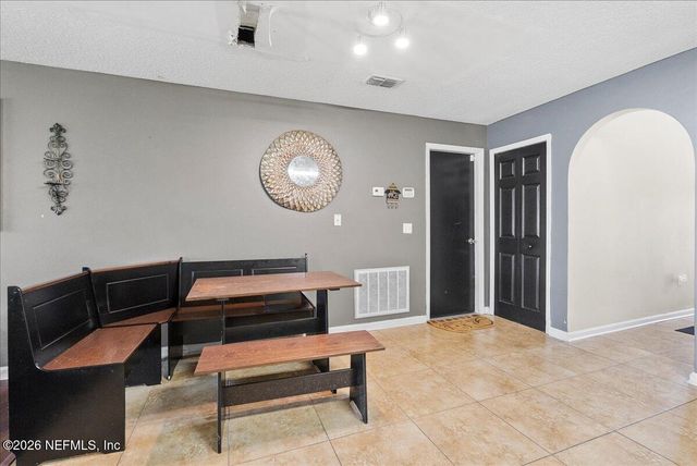 8845 MERSEYSIDE Avenue, Jacksonville, FL 32219