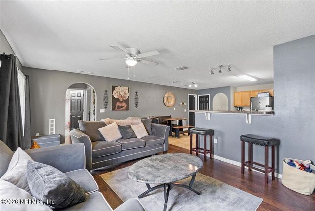 8845 MERSEYSIDE Avenue, Jacksonville, FL 32219